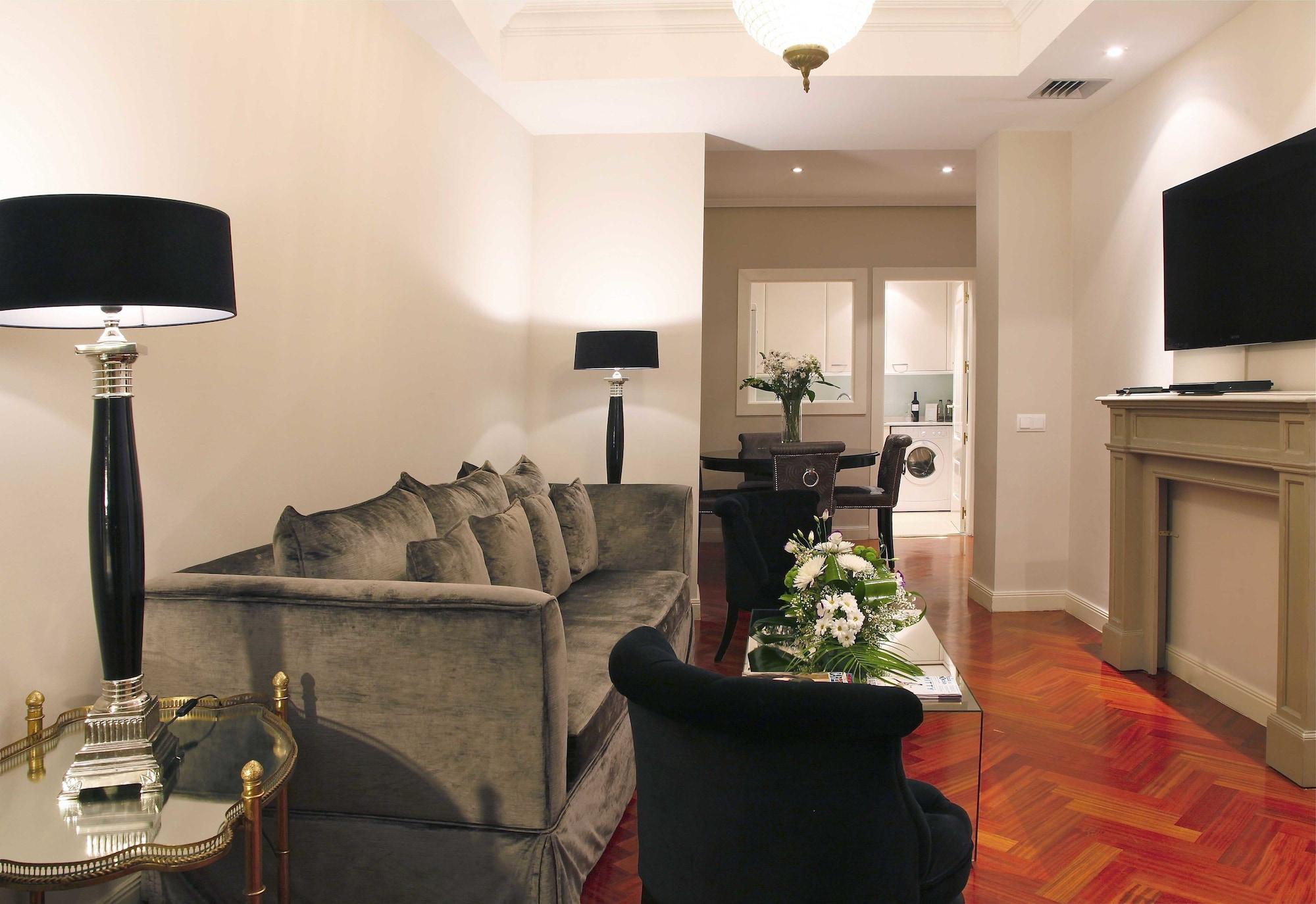 Appartamento Boutike Cibeles Madrid Esterno foto