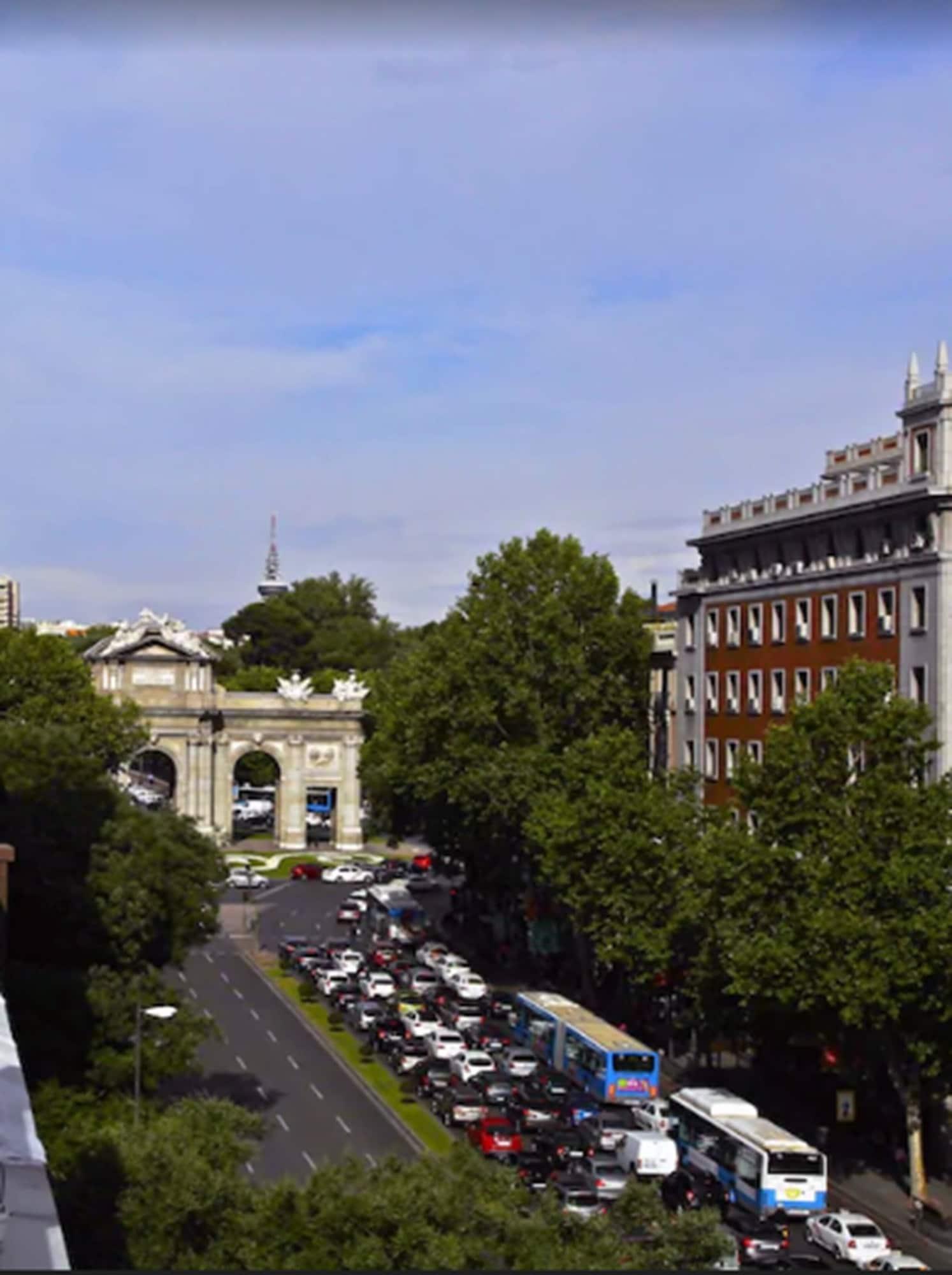 Appartamento Boutike Cibeles Madrid Esterno foto