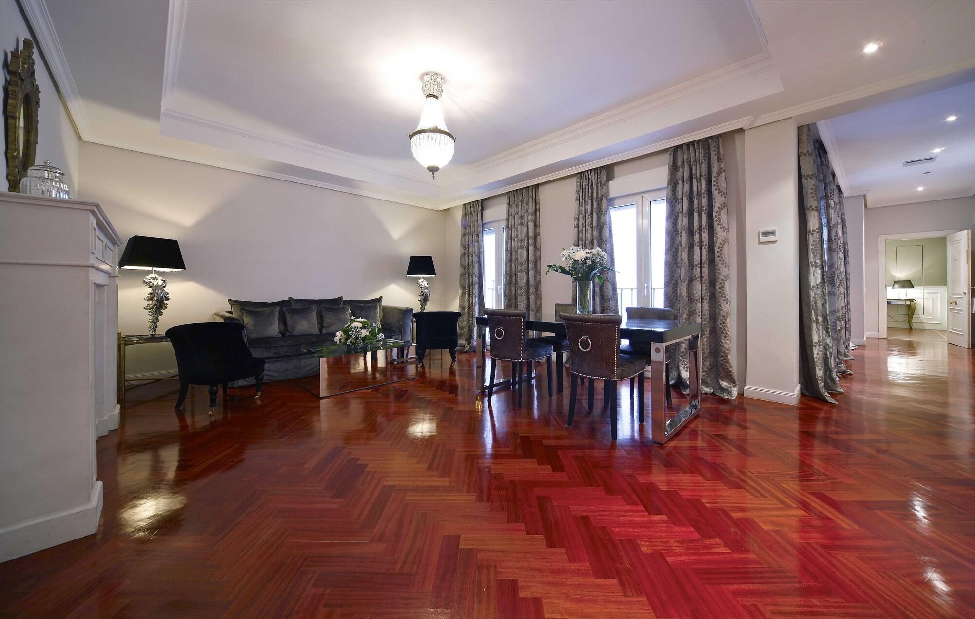 Appartamento Boutike Cibeles Madrid Esterno foto