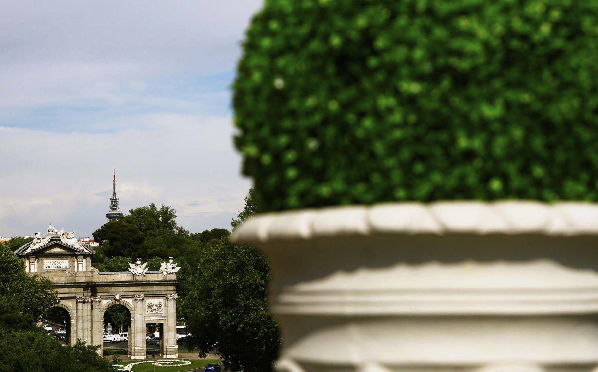 Appartamento Boutike Cibeles Madrid Esterno foto