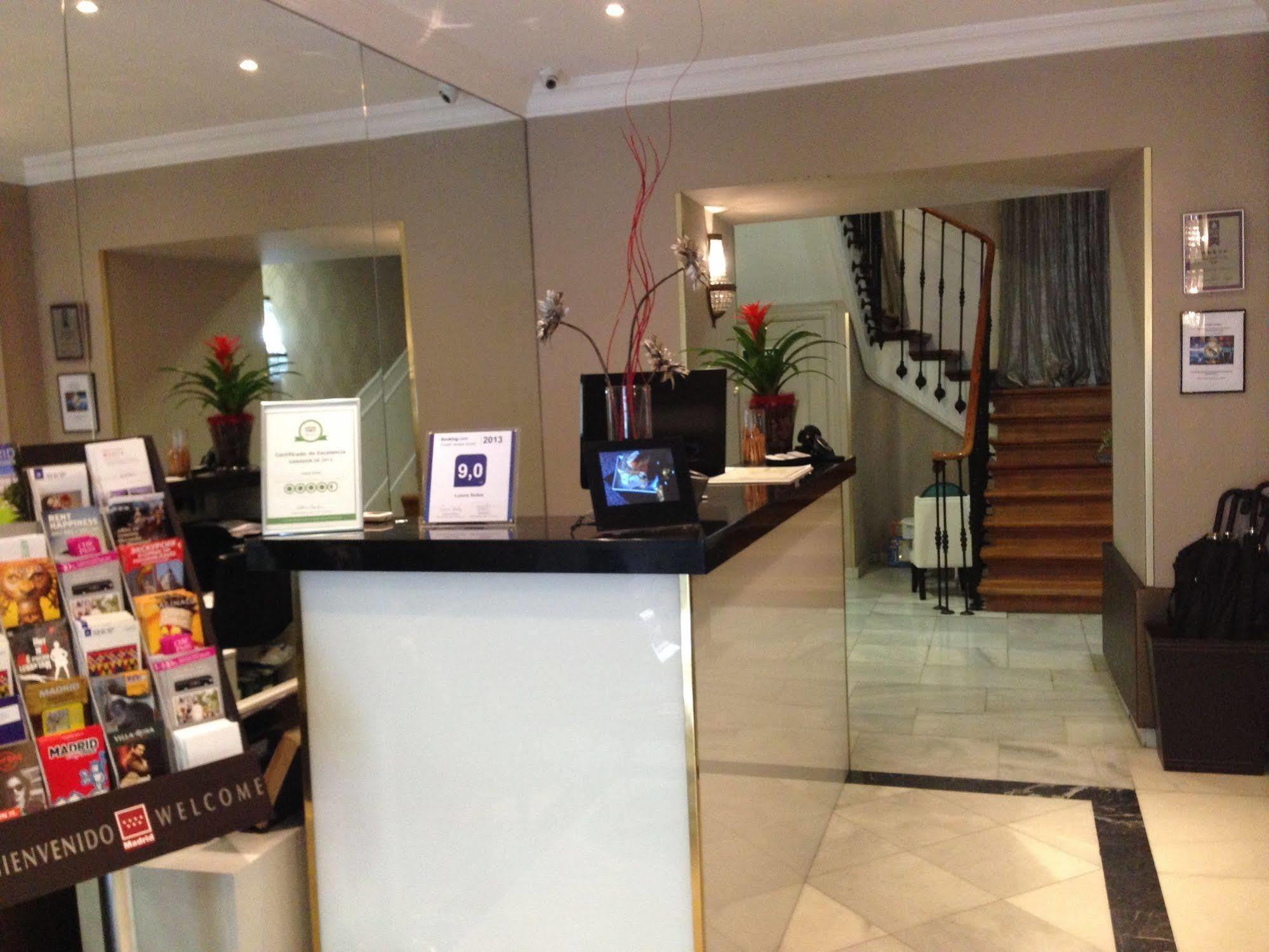 Appartamento Boutike Cibeles Madrid Esterno foto